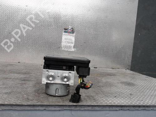 Used ABS pump ABS pump PEUGEOT 208 II (UB_, UP_, UW_, UJ_) 1.2 PureTech 100 (101 hp) 30484218 30484218