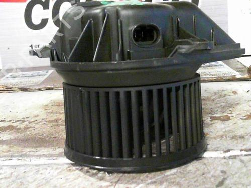 Used Heater blower motor RENAULT TRAFIC II Van (FL) 2.0 dCi 115 (FL01, FL0U) (114 hp) 24065646