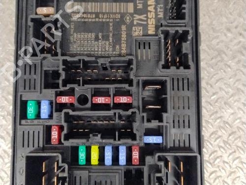 Used Fuse box Fuse box 38761998 38761998
