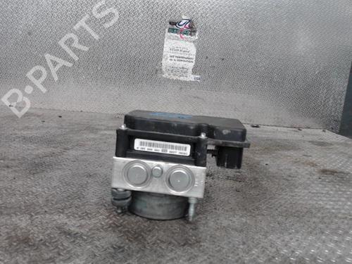 Used ABS pump ABS pump DACIA DUSTER (HS_) 1.5 dCi (HSMC) (107 hp) 30484228 30484228