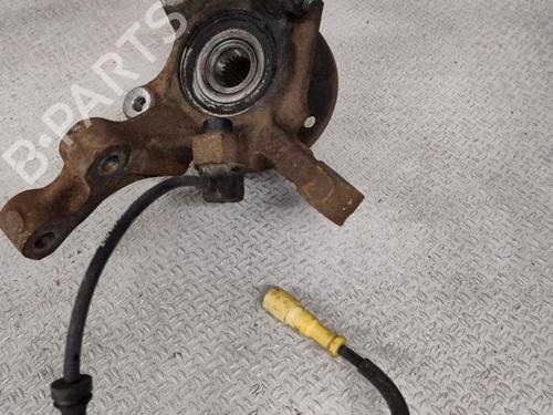 Used Left front steering knuckle Left front steering knuckle RENAULT CLIO II (BB_, CB_) [1998-2016] 33711795 33711795