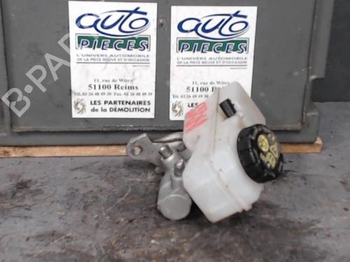 Used Brake master cylinder RENAULT CAPTUR I (J5_, H5_) 1.5 dCi 90 (J5N4, J5M5, J5MW, J5M6, J5AL, J5AJ) (90 hp) 24070193