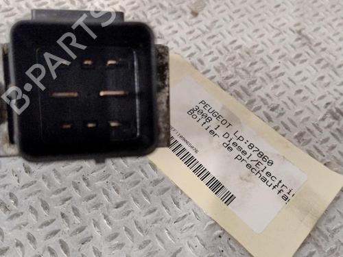 Used Electronic module Electronic module PEUGEOT 3008 I MPV (0U_) 2.0 HDi Hybrid4 (163 hp) 28087445 28087445