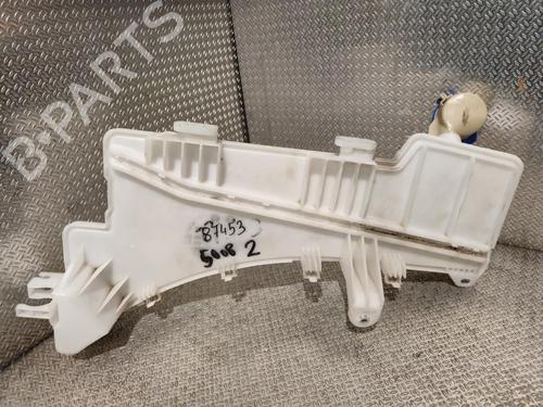 windscreen-washer-tank-peugeot-5008-ii-mc_-mj_-mr_-m4_-2016-31284044 main image
