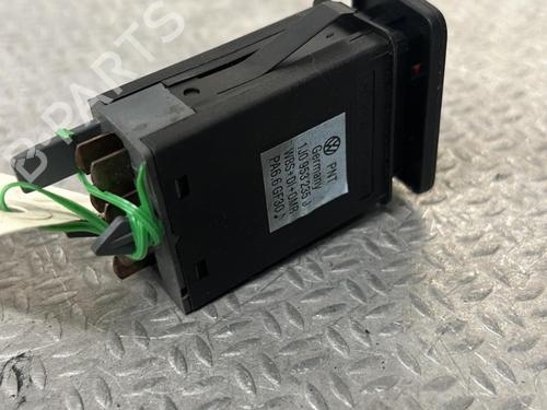Used Warning switch Warning switch VW GOLF IV (1J1) 1.9 TDI (101 hp) 30164017 30164017