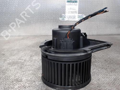 Moteur de chauffage VW GOLF IV (1J1) 1.9 TDI (90 hp) 24078750