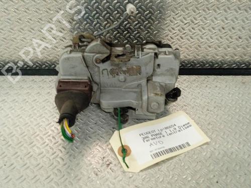 Used Front right lock PEUGEOT 306 Hatchback (7A, 7C, N3, N5) 1.9 DT (90 hp) 24093320