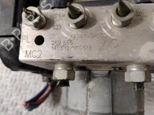 Used ABS pump ABS pump TOYOTA AYGO (_B4_) 1.0 (KGB40) (69 hp) 30740113 30740113