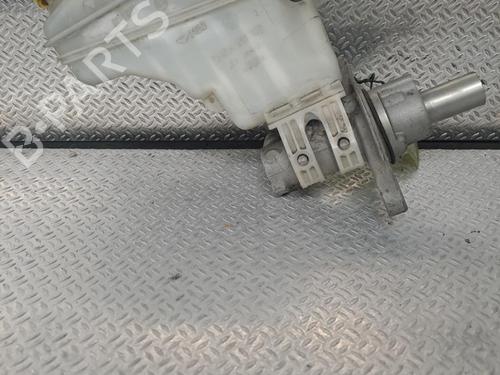 Used Brake master cylinder Brake master cylinder FIAT GRANDE PUNTO (199_) 1.3 D Multijet (75 hp) 24062944 24062944