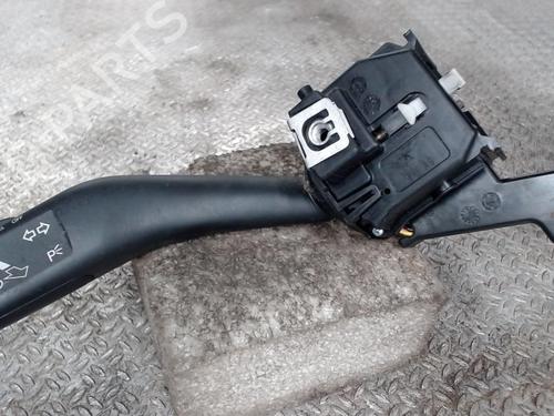 Used Steering column stalk SEAT LEON (1P1) 1.9 TDI (105 hp) 24077770