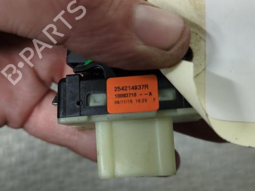 Used Left front window switch DACIA SANDERO II TCe 90 (B8M1, B8MA, B8AC) (90 hp) 30188319