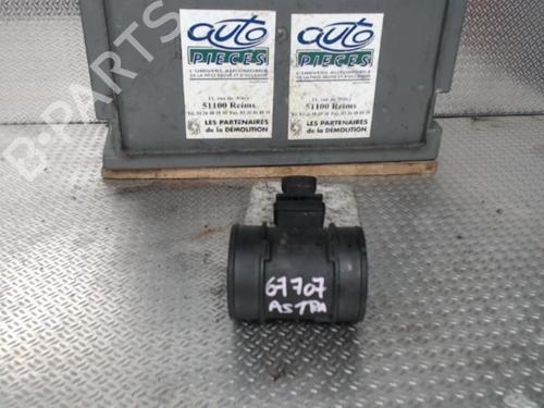 Used Mass air flow sensor OPEL ASTRA H (A04) 1.7 CDTI (L48) (100 hp) 24071056