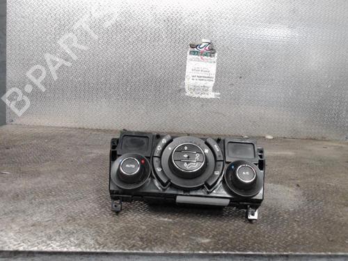 Used Climate control PEUGEOT 5008 (0U_, 0E_) 1.6 HDi (114 hp) 24090523