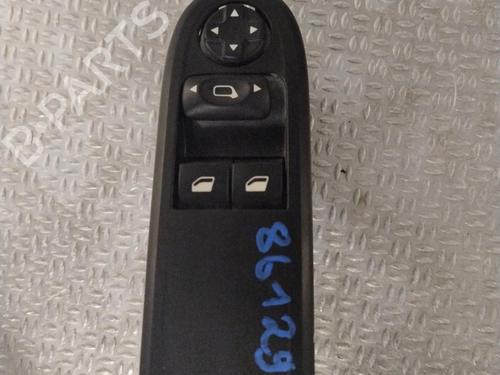 Left front window switch CITROËN C3 II (SC_) 1.2 VTi 82 | BP24303189I27 - Image 2