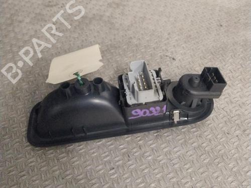 left-front-window-switch-renault-clio-iii-br01-cr01-2005-2006-2007-2008-2009-2010-2011-2012-2013-2014-34572568 main image