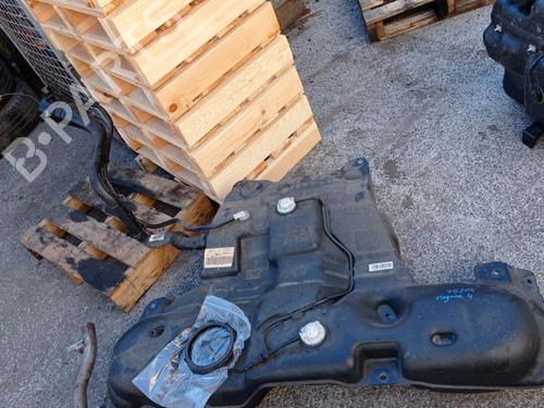 Used Fuel tank Fuel tank RENAULT MEGANE IV Hatchback (B9A/M/N_) 1.2 TCe 100 (B9MS) (100 hp) 24078580 24078580