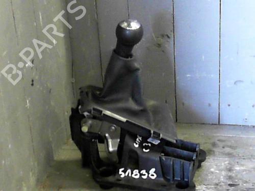 Used Shift knob Shift knob CITROËN C3 II (SC_) 1.4 HDi 70 (SC8HZC, SC8HR0, SC8HP4) (68 hp) 24063402 24063402