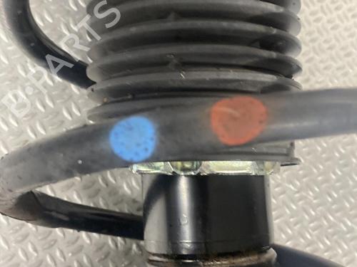 right-front-shock-absorber-vw-golf-vii-5g1-bq1-be1-be2-2012-2013-2014-2015-2016-2017-2018-2019-2020-2021-24061685 main image