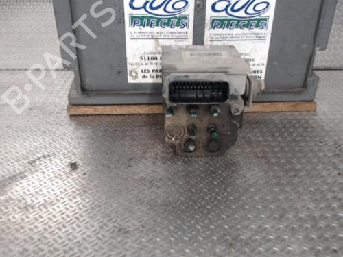 Used ABS pump OPEL MOVANO A Van (X70) 2.5 CDTI (FD) (120 hp) 30483380