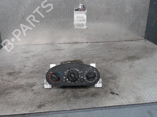 climate-control-dacia-sandero-2008-24097230 main image