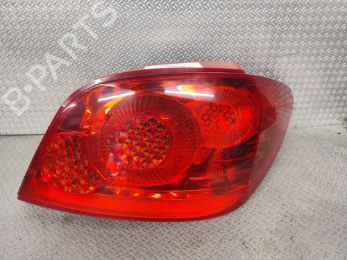 right-taillight-toyota-yaris-_p21_-_pa1_-_ph1_-2020-36462806 main image