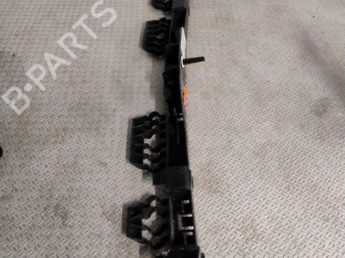 Kofangerbeslag bag RENAULT CLIO V (B7_) 1.5 Blue dCi 100 (B7AD) | BP31302155C159 