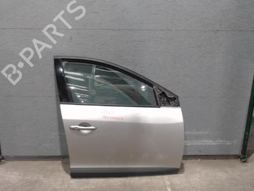 Used Right front door RENAULT MEGANE III Hatchback (BZ0/1_, B3_) 1.9 dCi (BZ0N, BZ0J) (131 hp) 24086088