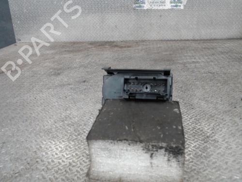 Used Steering column stalk FORD FIESTA V (JH_, JD_) 1.4 TDCi (68 hp) 24081779