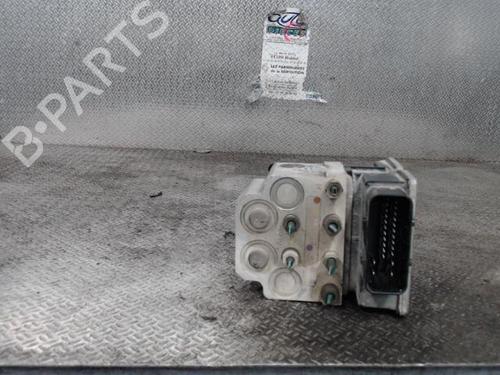 Módulo de ABS RENAULT MASTER II Platform/Chassis (ED/HD/UD) 2.5 dCi (ED01, ED0Y, ED41, ED4Y, ED81, ED8Y, ED91, ED9Y,... (146 hp) 30484100