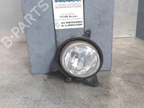 Used Right front fog light KIA SORENTO I (JC) 2.5 CRDi 4WD (140 hp) 24073831