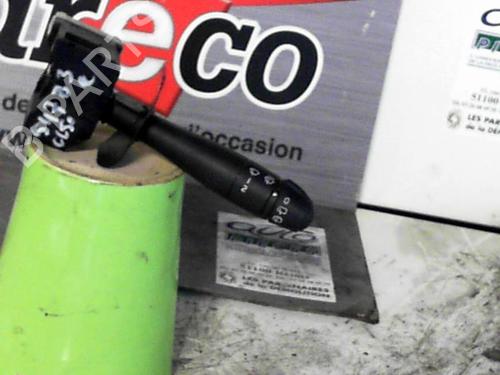 Used Steering column stalk RENAULT CLIO II (BB_, CB_) 1.5 dCi (B/CB07) (65 hp) 24064109