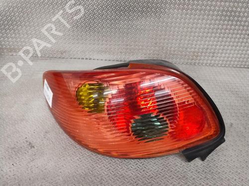 Used Left taillight PEUGEOT 206 CC (2D) 1.6 16V (2DNFUF, 2DNFUR) (109 hp) 29468442