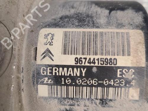 Used ABS pump ABS pump CITROËN C3 II (SC_) 1.6 HDi (92 hp) 30484465 30484465
