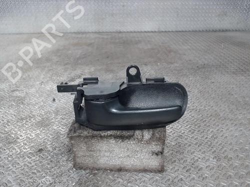 Used Front left interior door handle Front left interior door handle TOYOTA YARIS (_P1_) 1.4 D-4D (NLP10_, NLP10R) (75 hp) 24079356 24079356