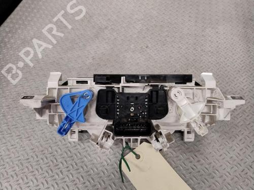 Used Climate control RENAULT TWINGO II (CN0_) 1.2 16V (CN0K, CN0V, CN0A) (76 hp) 29318576