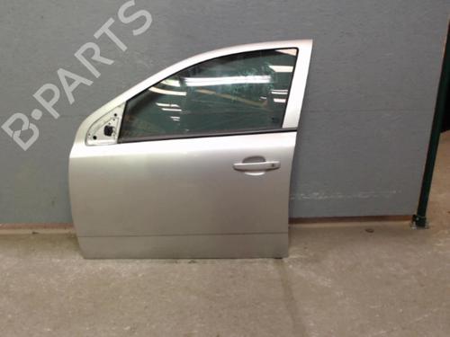 Used Left front door OPEL ASTRA H (A04) [2004-2014]  24073130