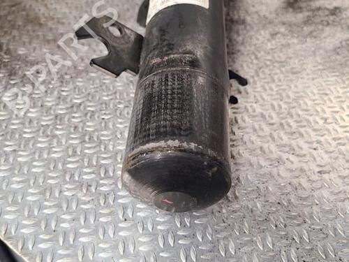 Used Right front shock absorber Right front shock absorber CITROËN C3 III (SX) 1.2 THP 110 (SXHNPS, SXHNZT, SXHNZ6) (110 hp) 24098592 24098592