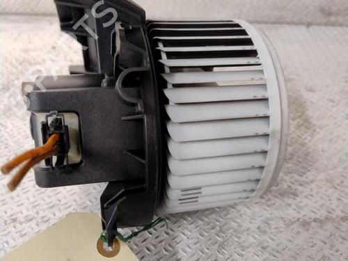 heater-blower-motor-opel-corsa-d-s07-2006-2007-2008-2009-2010-2011-2012-2013-2014-2015-27245157 main image