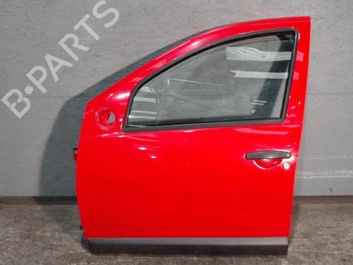 Used Left front door DACIA SANDERO 1.2 16V (75 hp) 24094379