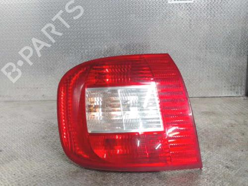 left-taillight-fiat-multipla-186_-1999-2000-2001-2002-2003-2004-2005-2006-2007-2008-2009-2010-24074307 main image