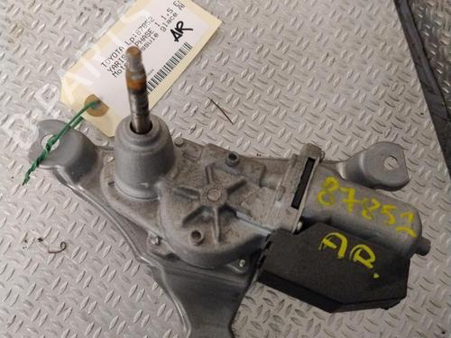 Rear wiper motor TOYOTA YARIS (_P13_) 1.5 Hybrid (NHP130_, NHP130) | BP26015366M102 