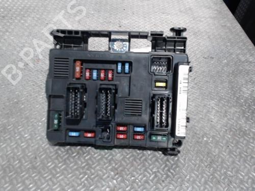 Used Fuse box Fuse box CITROËN BERLINGO / BERLINGO FIRST MPV (MF_, GJK_, GFK_) 1.6 16V (MFNFU) (109 hp) 30483616 30483616