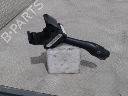 Mando intermitentes / limpia VW BORA Variant (1J6) 1.9 TDI (130 hp) 24068012