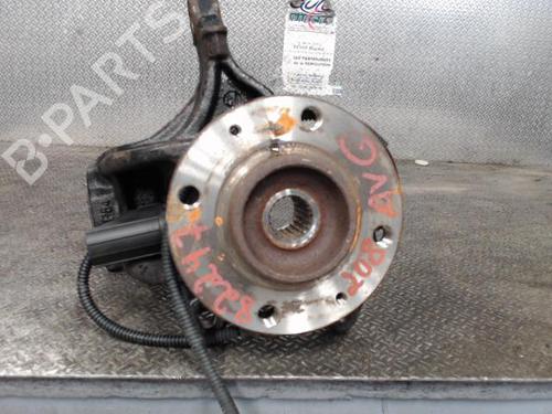 Used Left front steering knuckle PEUGEOT 208 I (CA_, CC_) 1.0 VTi (68 hp) 24090438