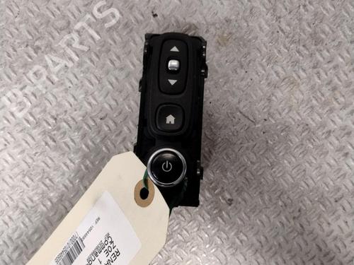 Used Switch Switch RENAULT ZOE (BFM_) ZOE (92 hp) 25884149 25884149