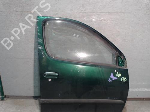 Dør høyre foran TOYOTA YARIS VERSO (_P2_) 1.3 (NCP20_, NCP22_, NCP20R, NCP22R) (86 hp) 24095267