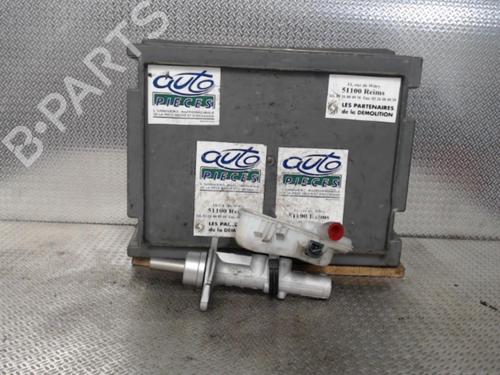 brake-master-cylinder-opel-vivaro-b-van-x82-2014-2015-2016-2017-2018-2019-2020-24071897 main image