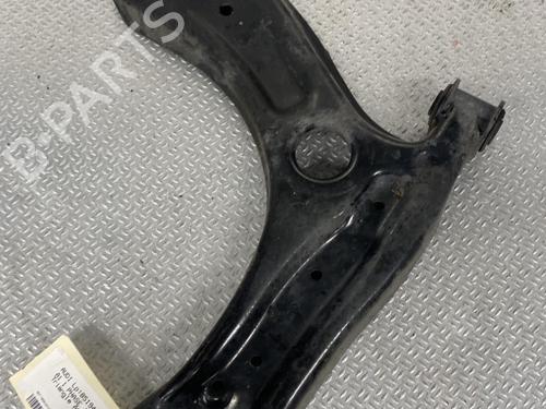 Used Right front suspension arm AUDI A1 (8X1, 8XK) 1.6 TDI (90 hp) 24080768