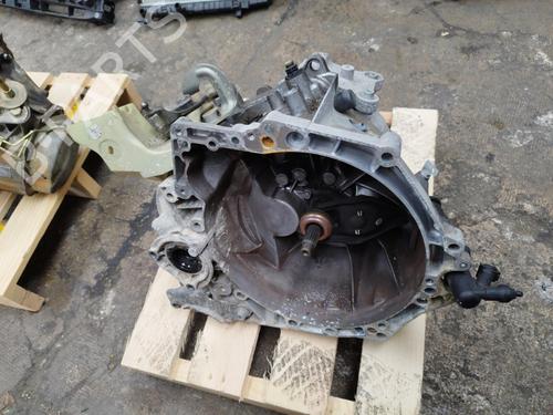 Used Gearbox Gearbox PEUGEOT 208 I (CA_, CC_) 1.6 HDi / BlueHDi 75 (75 hp) 24077370 24077370