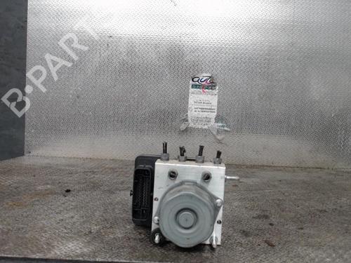 Used ABS pump RENAULT CLIO IV (BH_) 1.5 dCi 110 (110 hp) 25704371